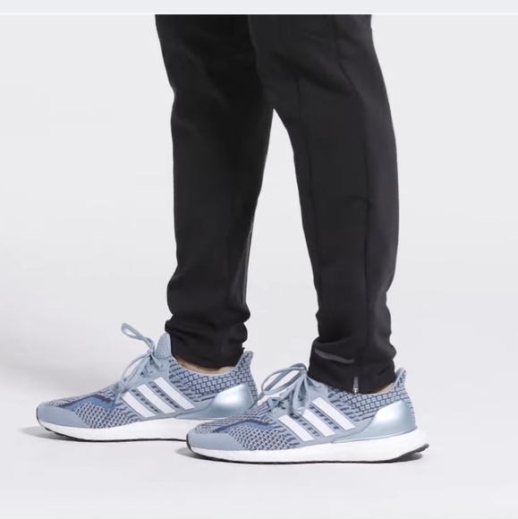 Adidas ultraboost magic gray sneakers size 7 unisex - Picture 2 of 5